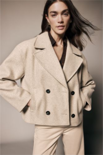 Kadın Bej Kısa Kaşe Kaban