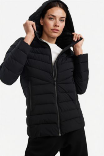 Kadın Siyah Su İtici Regular Fit Kapüşonlu Fermuarlı Cepli Şişme Mont