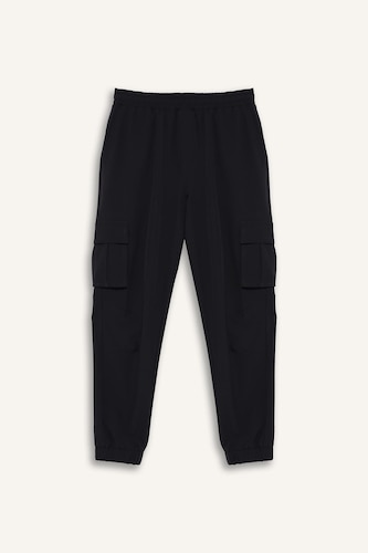 Slim Fit Dar Kesim Kargo Cepli Dokuma Sporcu Jogger Eşofman Altı