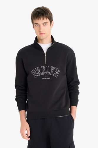 Свитшот Boxy Fit с принтом
