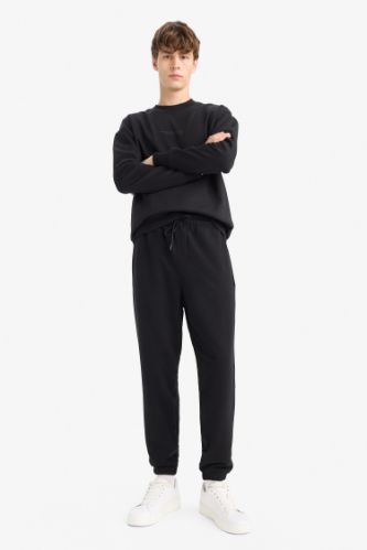 Regular Fit Beli Bağcılı Paçası Lastikli Cepli Basic Düz Jogger Eşofman Altı