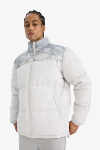 басып шығарылған Пальто