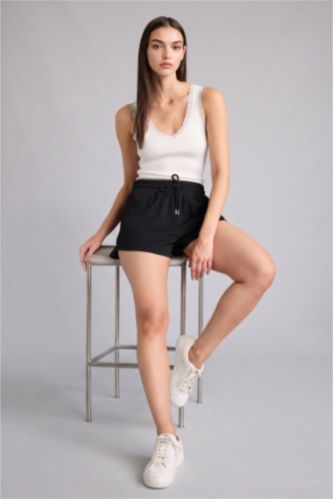 Kadın Siyah Relax Fıt Bermuda
