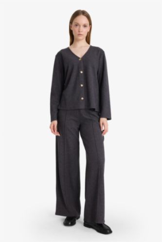 Wide Leg Straight Leg Trousers
