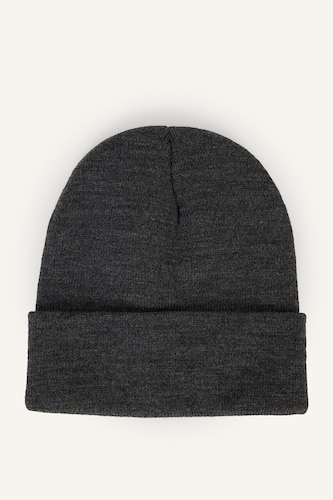 Man Knit Woven Label Beanie