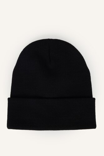 Man Knit Woven Label Beanie