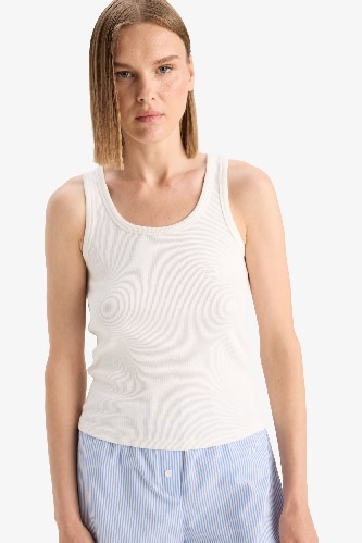 Regular Fit Yuvarlak Yaka Kolsuz Ribana Pijama Üstü-Fall in Love
