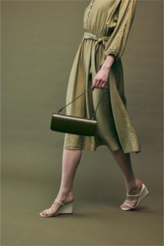 Kadın Açık Yeşil Suni Deri Baget Çanta