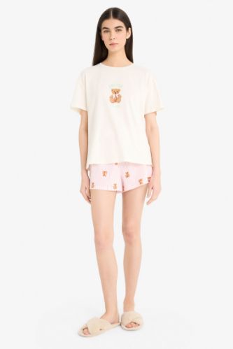 Pijama Takımı Kısa Kollu Baskılı Pijama Üstü Esnek Belli Şort Pijama Altı-Fall in Love