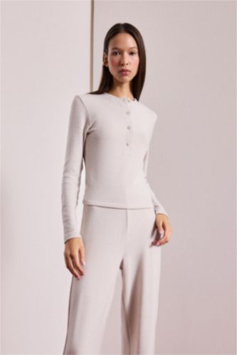 Fitted Düğmeli Yaka Uzun Kollu Tişört