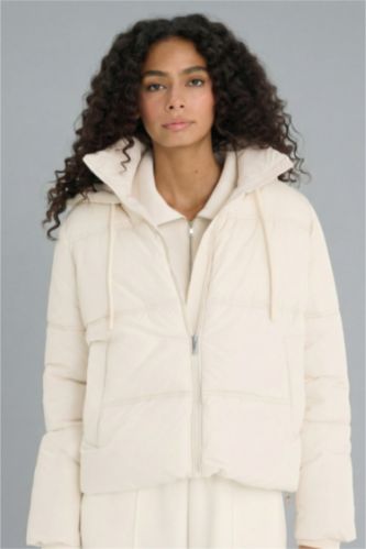 бас киімді Пальто