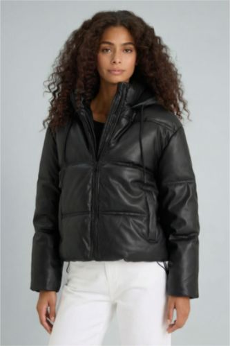 Regular Fıt Kapüşonlu Polar Astarlı Suni Deri Mont