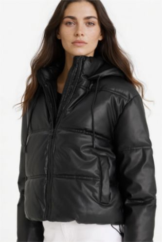 Woman Black Regular Fit Hooded Fleece Lined Faux Leather Jacket