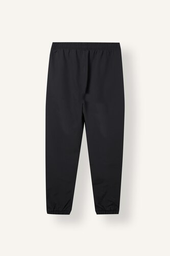 Standard Fit Woven Jogger
