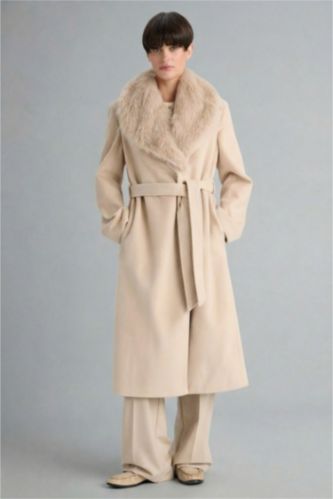 جاكيت جوخ طويل قصة عادية وياخة فرو صناعي