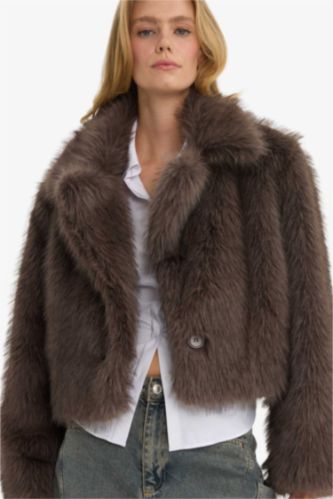 Veste en fausse fourrure marron Coupe régulière