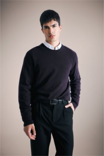 100% Wool Standard Fit Crew Neck Pullover