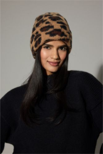 Женская шапка