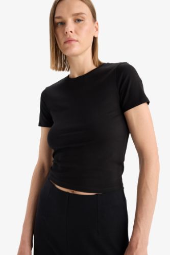 Slim Fit Dar Kesim Bisiklet Yaka Basic Düz Kısa Kollu Siyah Tişört