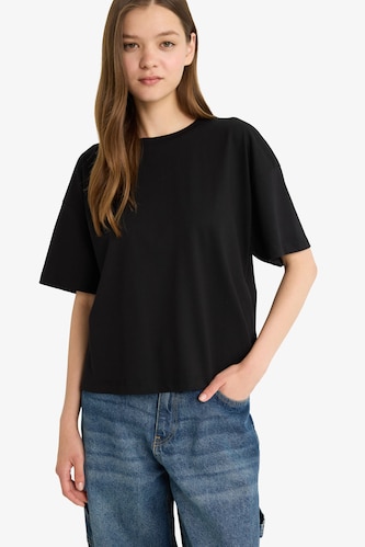Women Black Loose Fit Short Sleeve T-Shirt