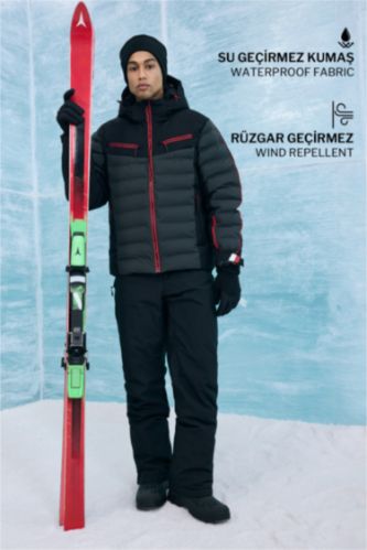 رجال أسود جاكيت تزلج مقاوم للماء قصة عادية بغطاء للرأس