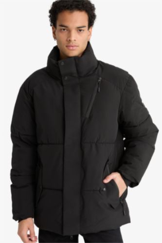 Su İtici Regular Fit Dik Yaka İç Cepli Fermuarlı Cepli Mont