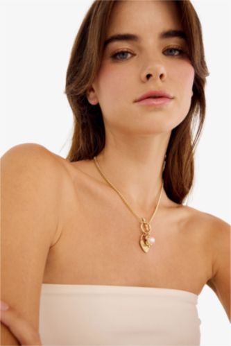 Kadın Kalpli Gold Kolye