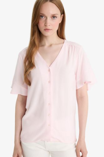 Regular Fit V Yaka Kısa Kollu Gömlek