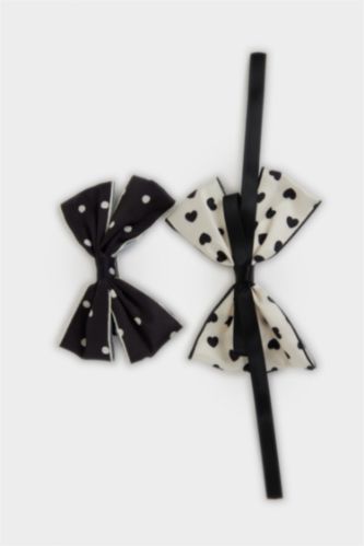 طقم بناتي توكة على شكل قلب - قطعتين