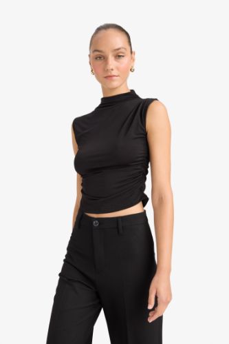 Slim Fit Half Turtleneck Sleeveless Blouse