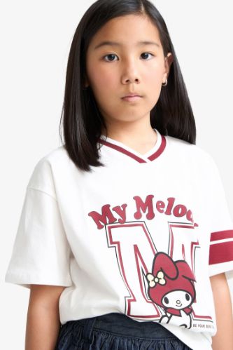 Қыздарға Hello Kitty Лицензиялық v жаға қысқа жеңді Қысқа жеңді футболка