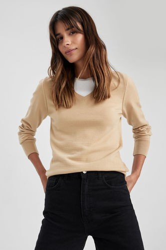 Пуловер стандартного крою з V-подібним вирізом для жінок