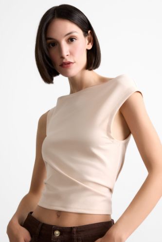 Kayık Yaka Crop Basic Düz Kolsuz Bluz