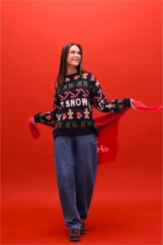 بنطرون جينز باريل فيت بحافة مطوية وخصر عالي