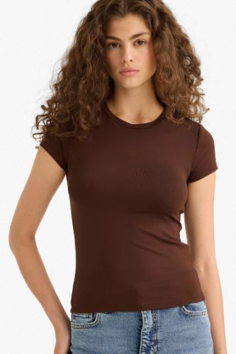 Slim Fit Dar Kesim Bisiklet Yaka Basic Düz Siyah Kısa Kollu Tişört