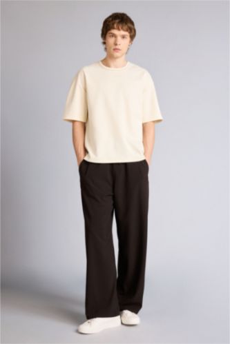 Man Brown Barrel Fit Trousers