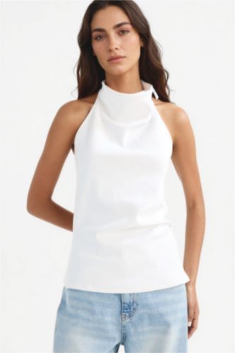 Kadın Ekru Slim Fit Dar Kesim Halter Yaka Bluz