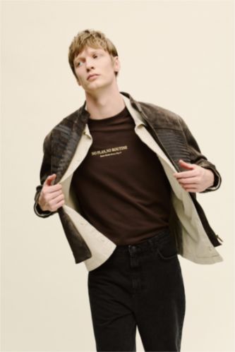 Мужчины Коричневый Дышащая футболка Boxy Fit с принтом