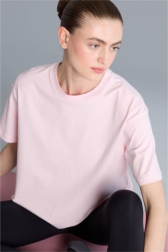 Kadın Açık Pembe Comfort Fıt Kısa kollu Tişört