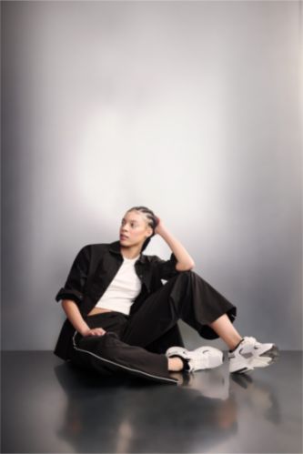 Kadın Siyah Relax Fıt Dokuma Gömlek