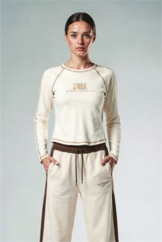 نساء بيج فاتح Woman Long Sleeve T-Shirt