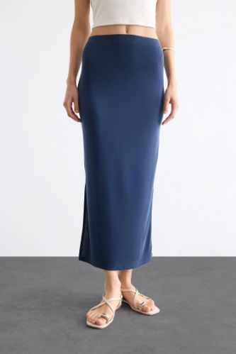 Slim Fit Dar Kesim Yırtmaçlı Midi Etek