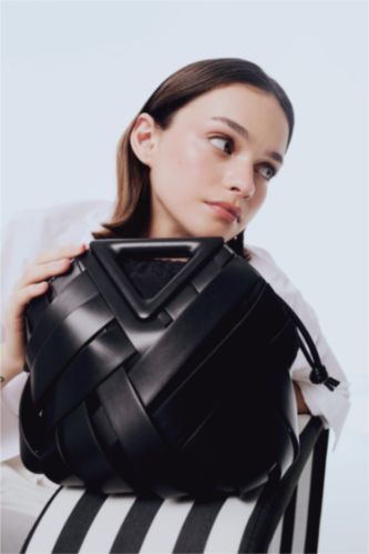 DCEY x DeFacto Kadın Suni Deri Çapraz Çanta