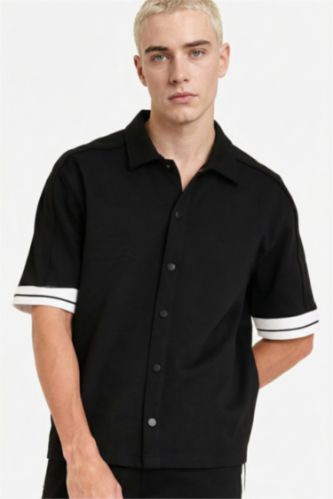 رجال أسود Man Short Sleeve Shirt