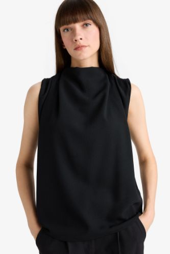 Regular Fit Turtleneck Sleeveless Blouse