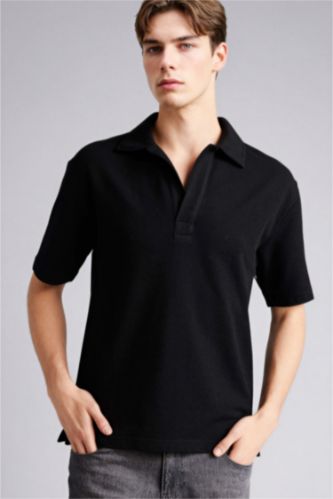 Man Black Boxy Fit Polo Collar Polo T-Shirt