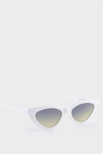 DCEY x DeFacto Kadın Kedi Gözü Formunda Beyaz Güneş Gözlüğü