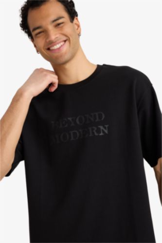 T-shirt Boxy imprimé à col rond et manches courtes