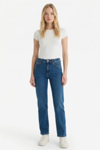 Comfort Straight Normal Bel Bilek Boy Jean Yıkamalı Pantolon