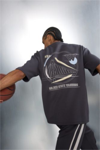 Ерлер Антрацит NBA Golden State Warriors Relax Fit дөңгелек жағалы қысқа жеңді футболка